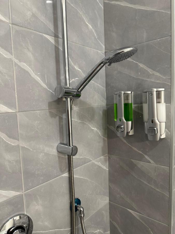 Residenza Esposito Economy Rooms Napoli Bagian luar foto