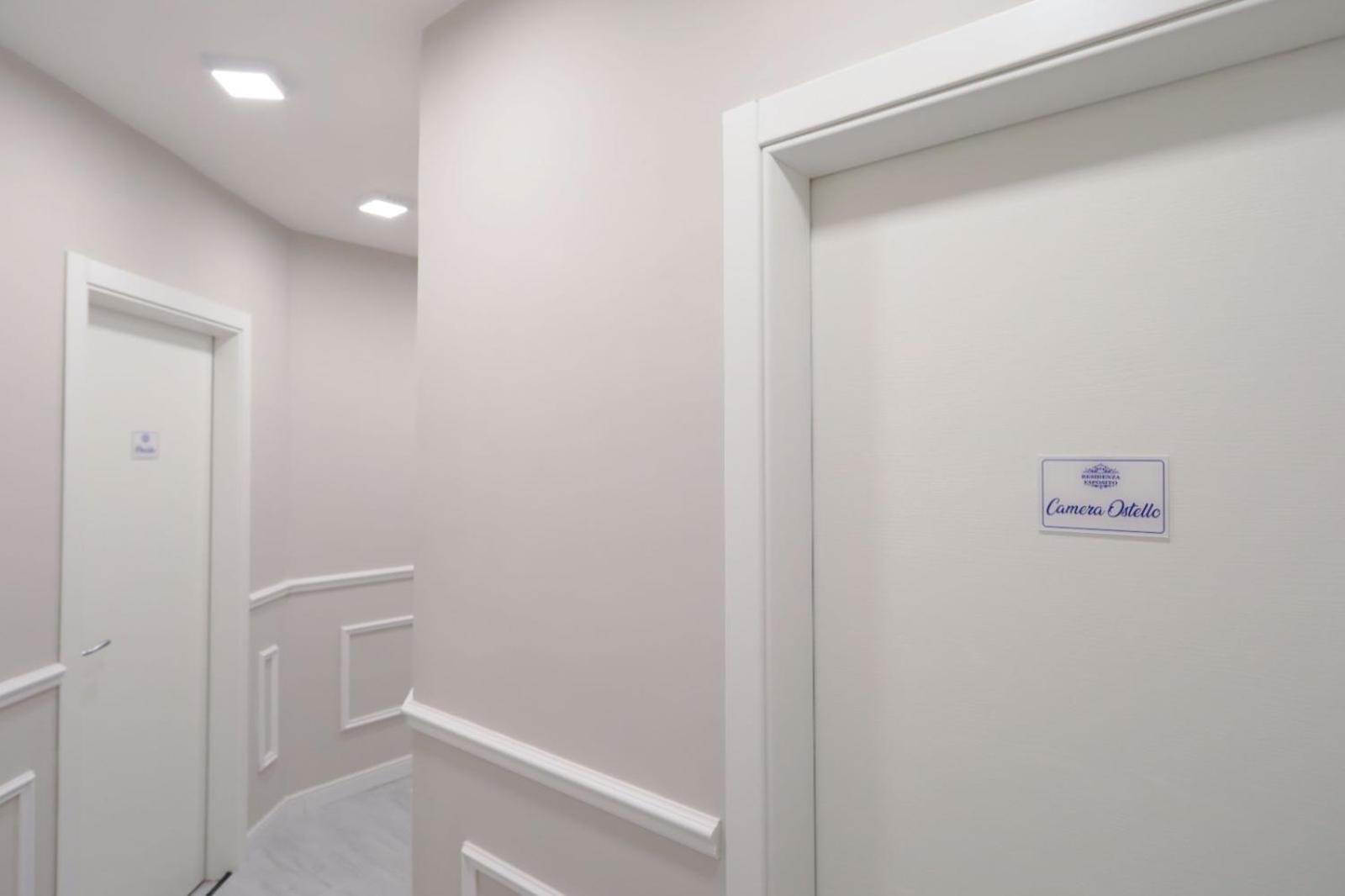 Residenza Esposito Economy Rooms Napoli Bagian luar foto