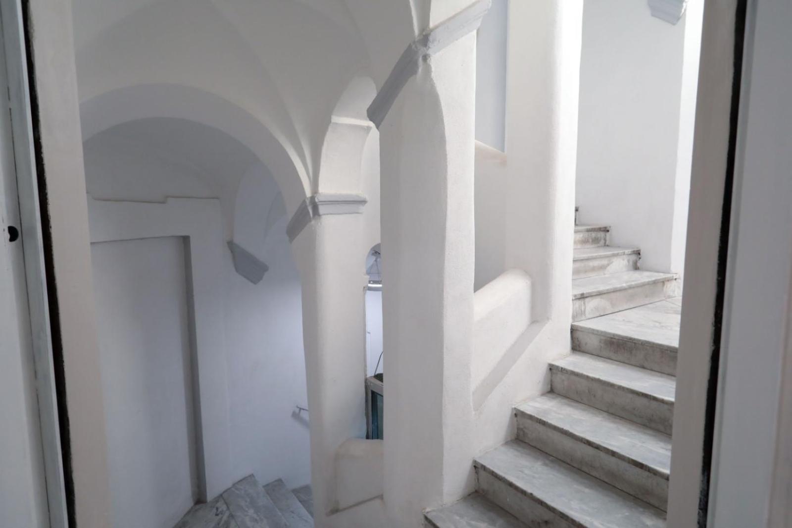 Residenza Esposito Economy Rooms Napoli Bagian luar foto