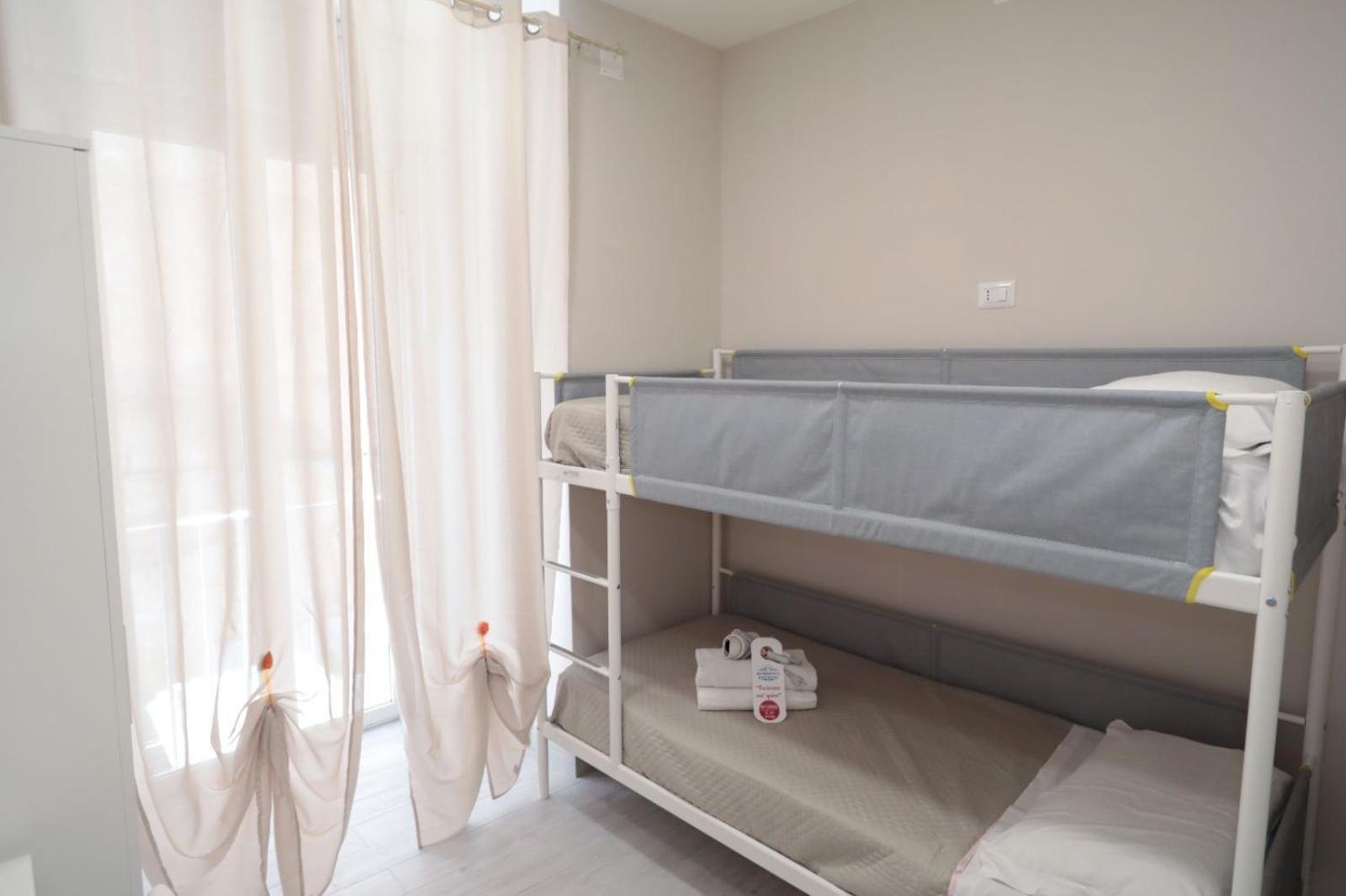 Residenza Esposito Economy Rooms Napoli Bagian luar foto