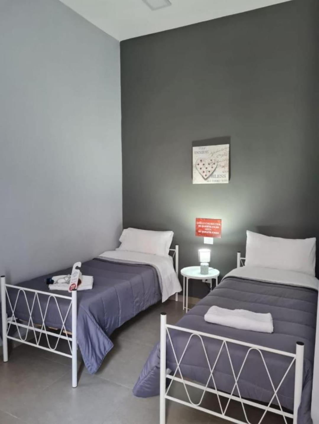 Residenza Esposito Economy Rooms Napoli Bagian luar foto